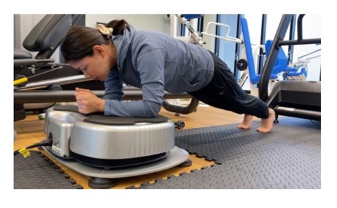 横峯さくら ゴルフ 出産 現在 打ちっぱなし