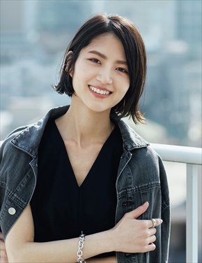 若月佑美 乃木坂46 ショート 若様 髪型 ボブ Oggi 5月号