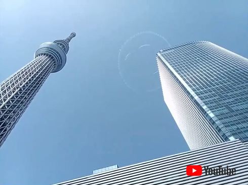 室屋義秀 大空を見上げよう