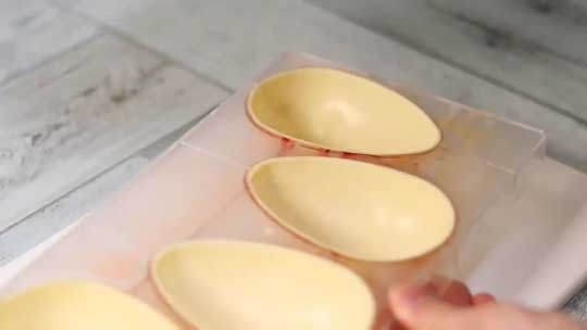 チョコレート 手作り イースターエッグ 巣 お菓子