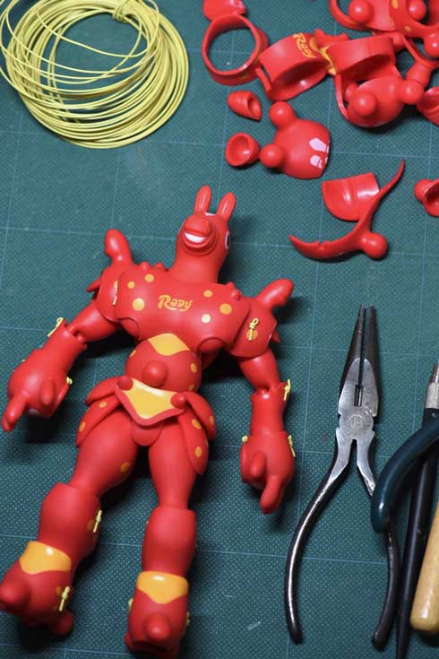 100円ショップ ロディ 14個 制作 人形 可動 フィギュア 安居智博