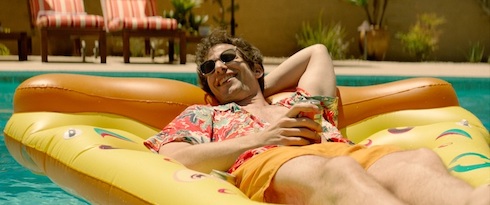 新たなループものの秀作「パーム・スプリングス」レビュー　コロナ禍でこそ史上最大級に胸に響く理由があった