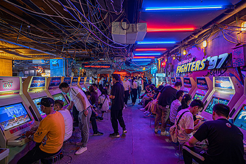 中国の深センにオープンした「深セン超級文和友」　近未来的なのに昔懐かしい雰囲気が魅力的