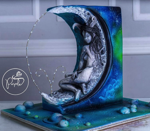 彫刻のようなケーキ