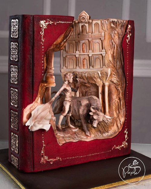 彫刻のようなケーキ