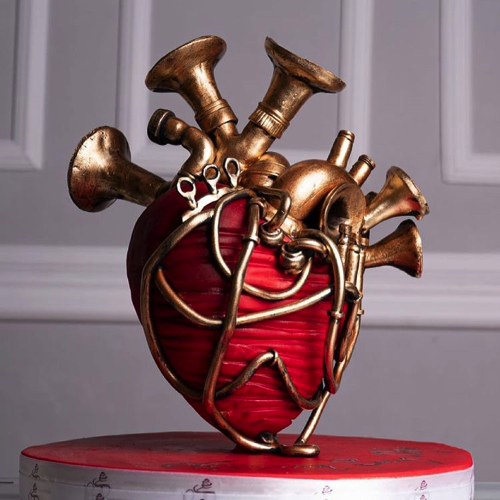 彫刻のようなケーキ