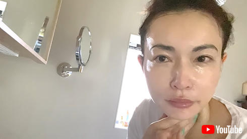 長谷川京子 インスタ 色気 背中
