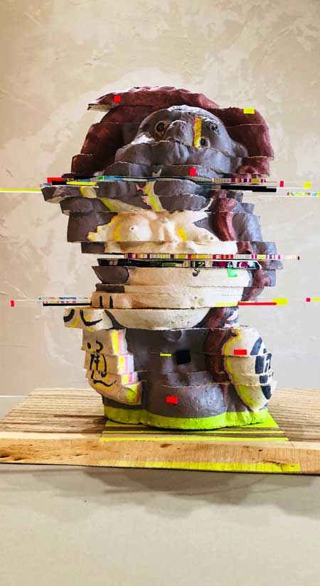 乱れ 画像 人力 再現 グリッチ タヌキ 彫刻 作品 造形