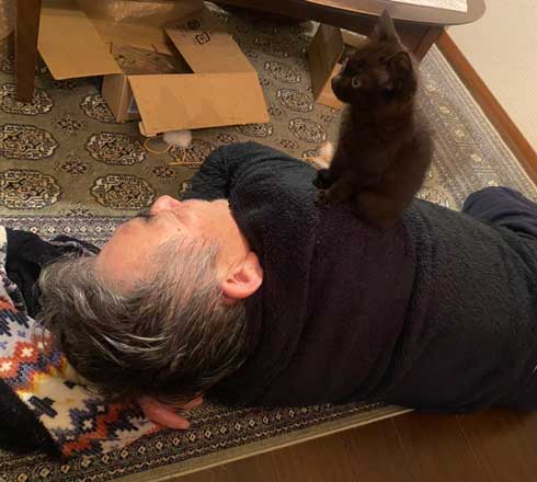 助けた 子猫 なつく お父さん 親父 拾ってきた 好かれてて笑った