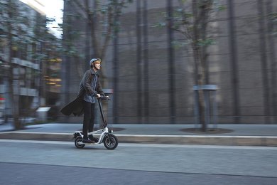 電動キックボード ノーヘルOK
