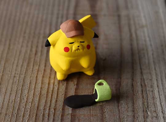 コーヒー 飲みたかった しわしわ ピカチュウ 置物 粘土 造形作家 もんとみ
