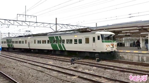 三島駅 ホーム えぐれ