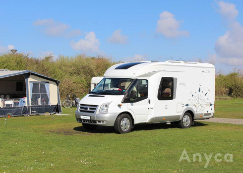 Anyca カーシェア ハイエース キャンピングカー