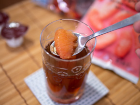 紅茶に入ったスタールビーグレープフルーツ