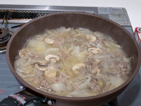 灰汁を取りおえたところ