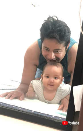 腕立て伏せ赤ちゃん