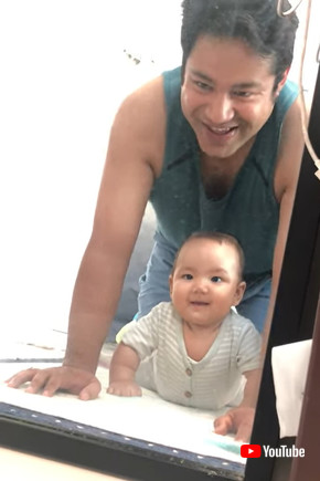 腕立て伏せ赤ちゃん