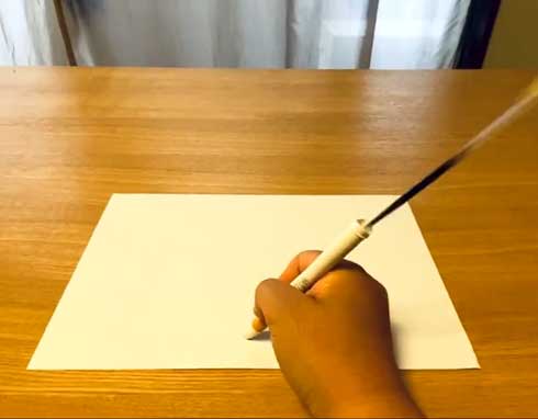 壊れた ペン 飛び出す 中身 動画