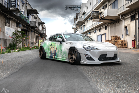 痛車 ホロライブ 潤羽るしあ トヨタ86