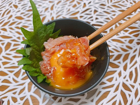 ねとめし 生ハムユッケ，