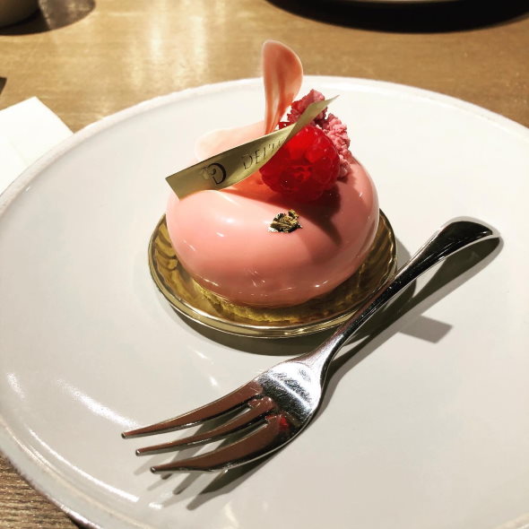 ケーキ パティシエ だし巻き卵 流木 蛙