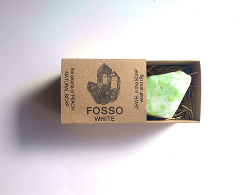 手洗いで発掘作業したい！　使い続けると化石や天然石が姿を見せる石けんに商品化希望の声が殺到