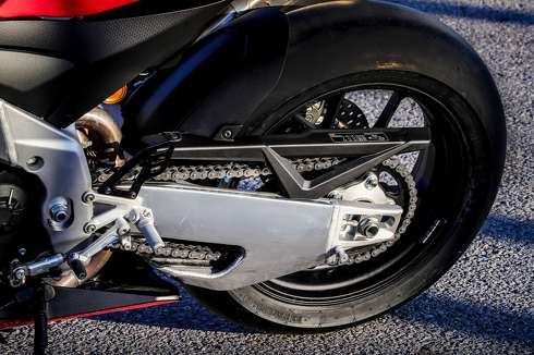 アプリリア RSV4