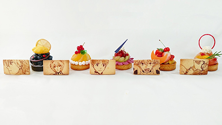 エヴァフルーツタルトとクッキー横から