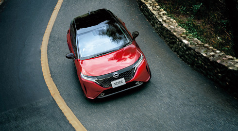 日産 ノート オーラ e-POWER