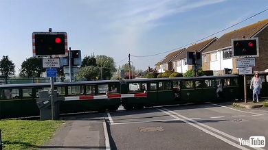 鉄道 海外 YouTube イギリス SL 蒸気機関車 静岡