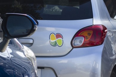 踏み間違い事故 装置