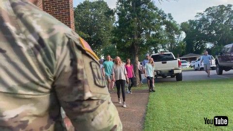 「Girl Hugs Military Dad While Crying When He Surprise Visits Before Graduation Ceremony - 1199663-3」