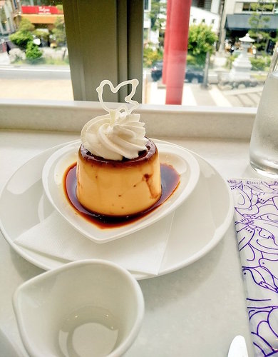 「豊島屋洋菓子舗 置石」プリンイメージ