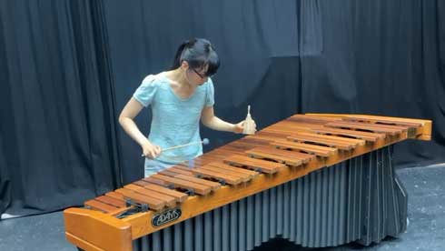 森のくまさん ノリノリ 演奏 木琴 マリンバ カシシ 打楽器 長谷見枝里