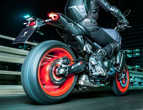 ヤマハ MT-09 フルモデルチェンジ