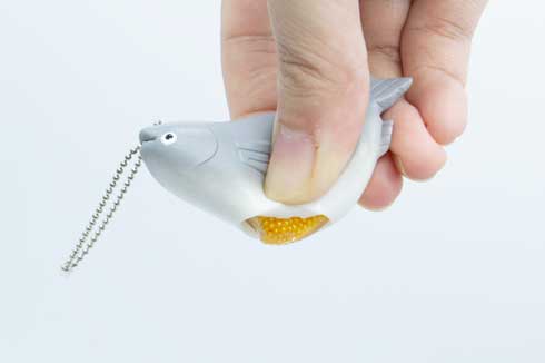 魚卵とびでるマスコット カプセルトイ あそび研究所365