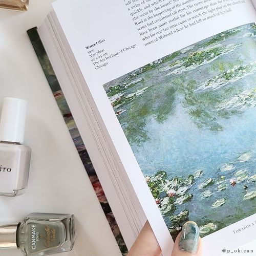 モネ睡蓮絵画ネイルが美しい