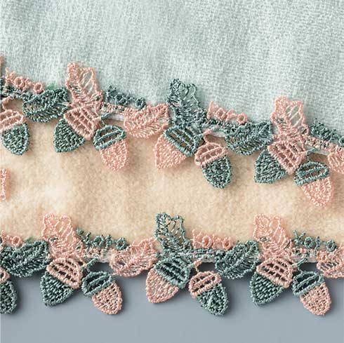 刺繍 タオル ハンカチ 近沢レース 2021秋冬