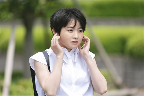 伊藤万理華 井桁弘恵 鈴木仁 お耳に合いましたら。