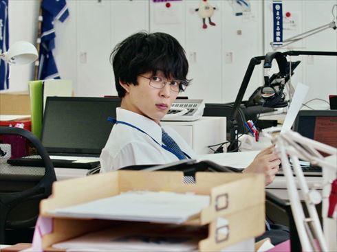 伊藤万理華 井桁弘恵 鈴木仁 お耳に合いましたら。