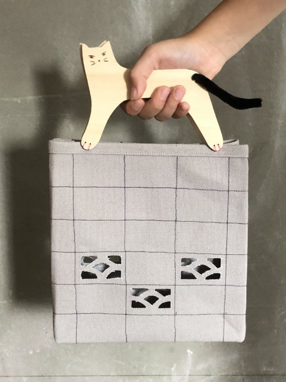 ハンドメイド 娘 猫 ブロック塀 バッグ