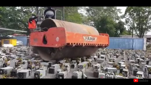 ロードローラー マイニング PC ビットコイン 破壊 警察 マレーシア