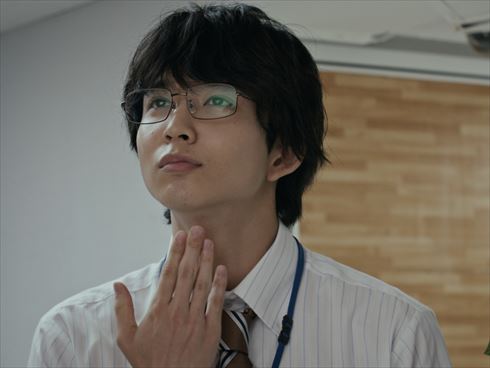 伊藤万理華 井桁弘恵 鈴木仁 お耳に合いましたら。