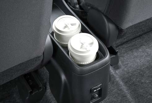 トヨタ 新型アクア