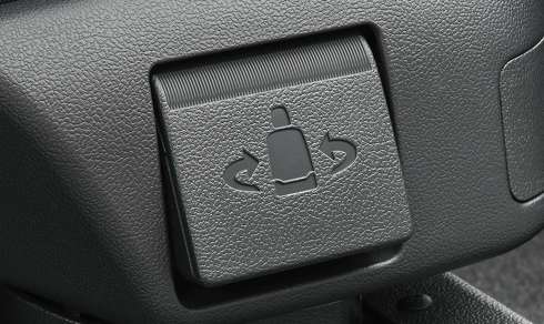 トヨタ 新型アクア