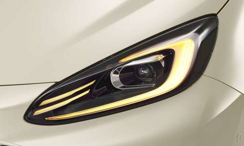 トヨタ 新型アクア