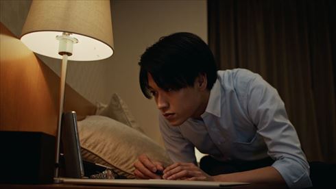 伊藤万理華 井桁弘恵 鈴木仁 お耳に合いましたら。