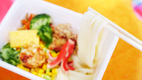 【PR】丸亀製麺　テイクアウト　丸亀こどもうどん弁当　タイアップ