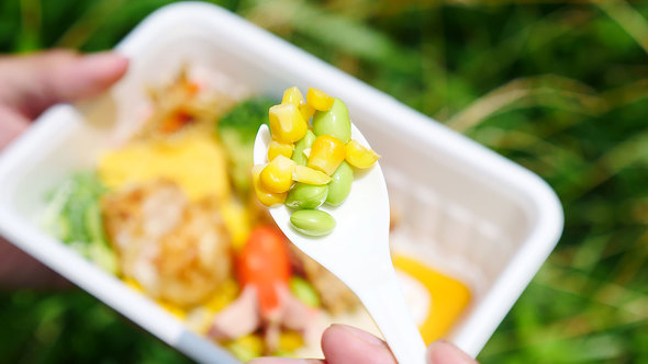 【PR】丸亀製麺　テイクアウト　丸亀こどもうどん弁当　タイアップ