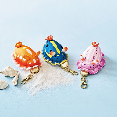 どこでも一緒にお出かけできる　色とりどりなウミウシのキーポーチの会
